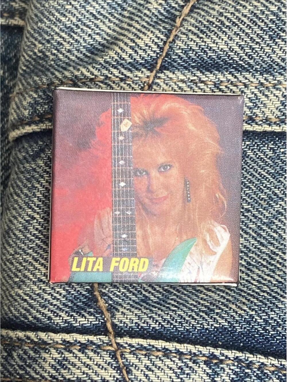 Lita Ford Vintage Retro Badge Button Pin Pinback #174 Runaways